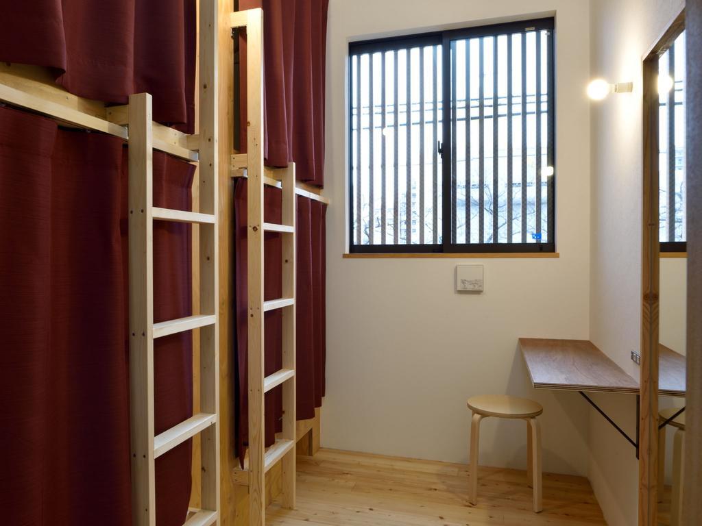 Hostel Mitsuwaya Осака Номер фото